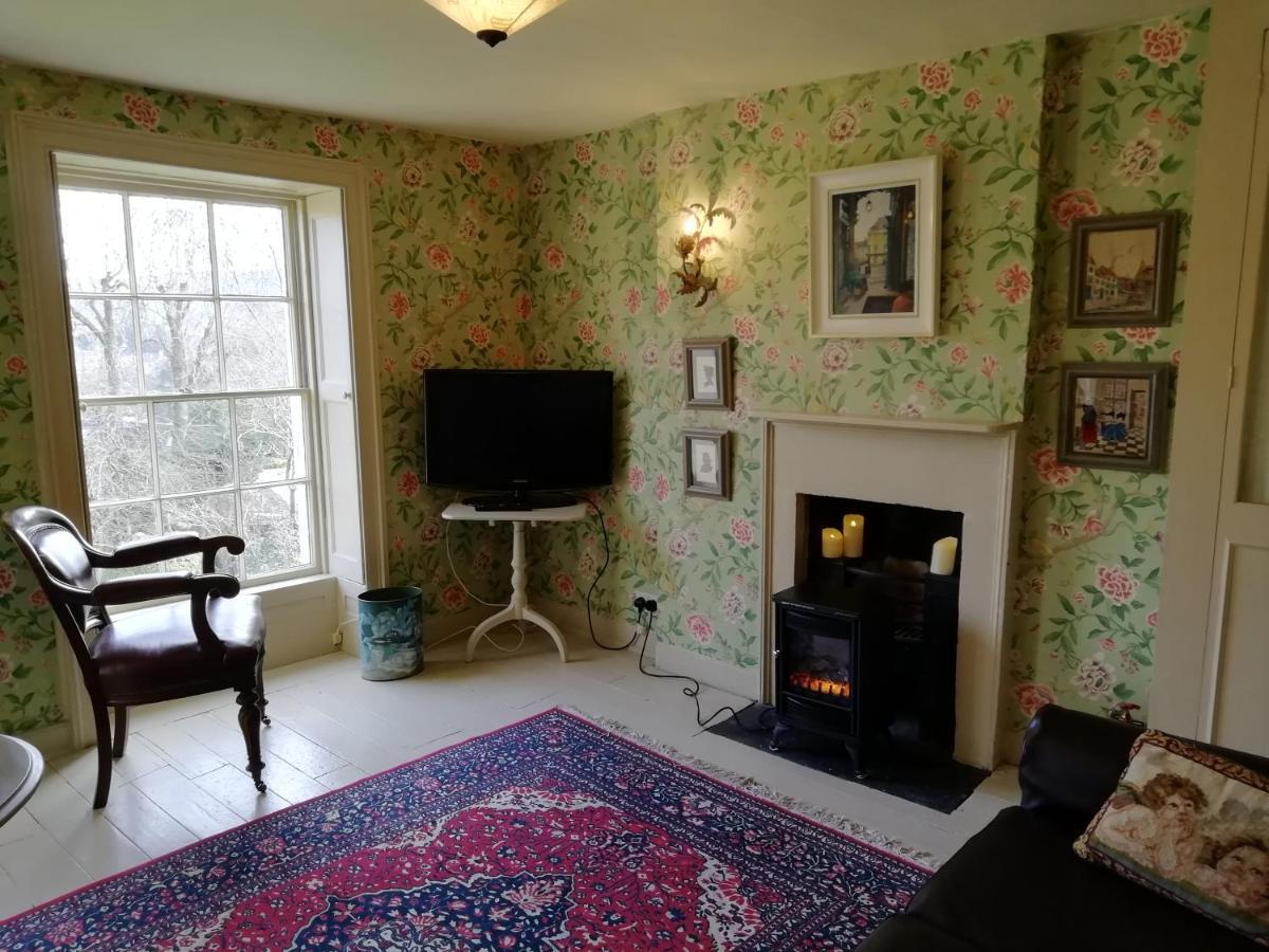 Dolphin House Bed & Breakfast Batheaston Exterior photo