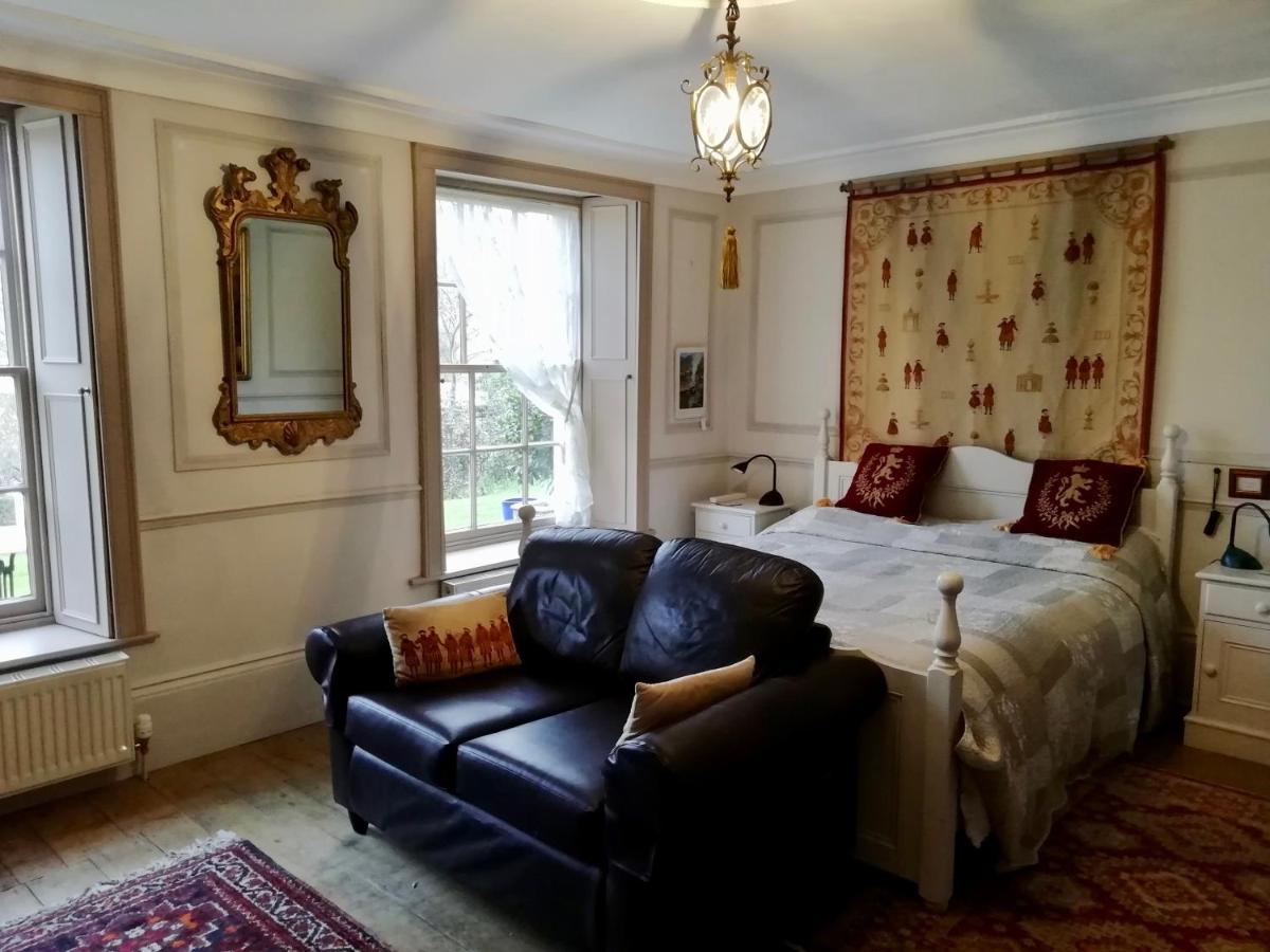 Dolphin House Bed & Breakfast Batheaston Exterior photo